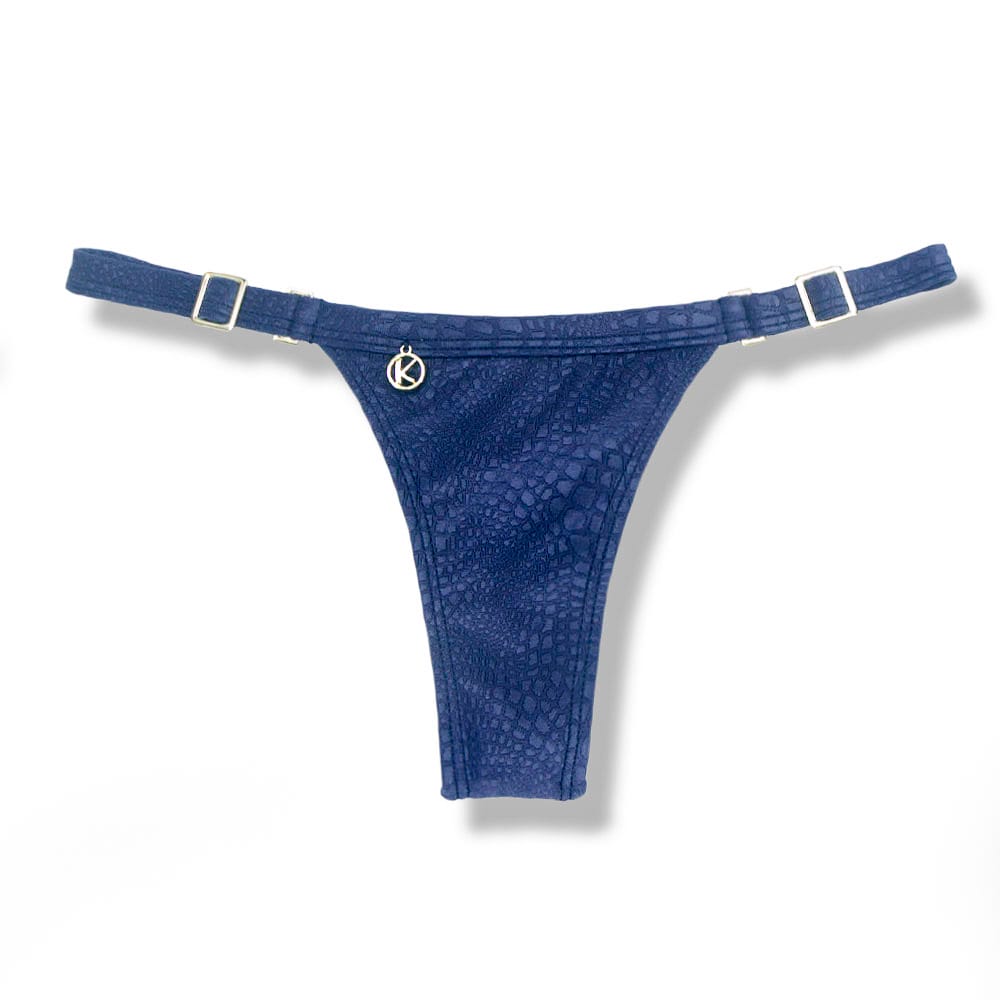 Tanga Fany Crocô Marine | Biquíni Azul Semi Fio Marquinha de Fita | Regulável | Tecido Texturizado Semibrilho