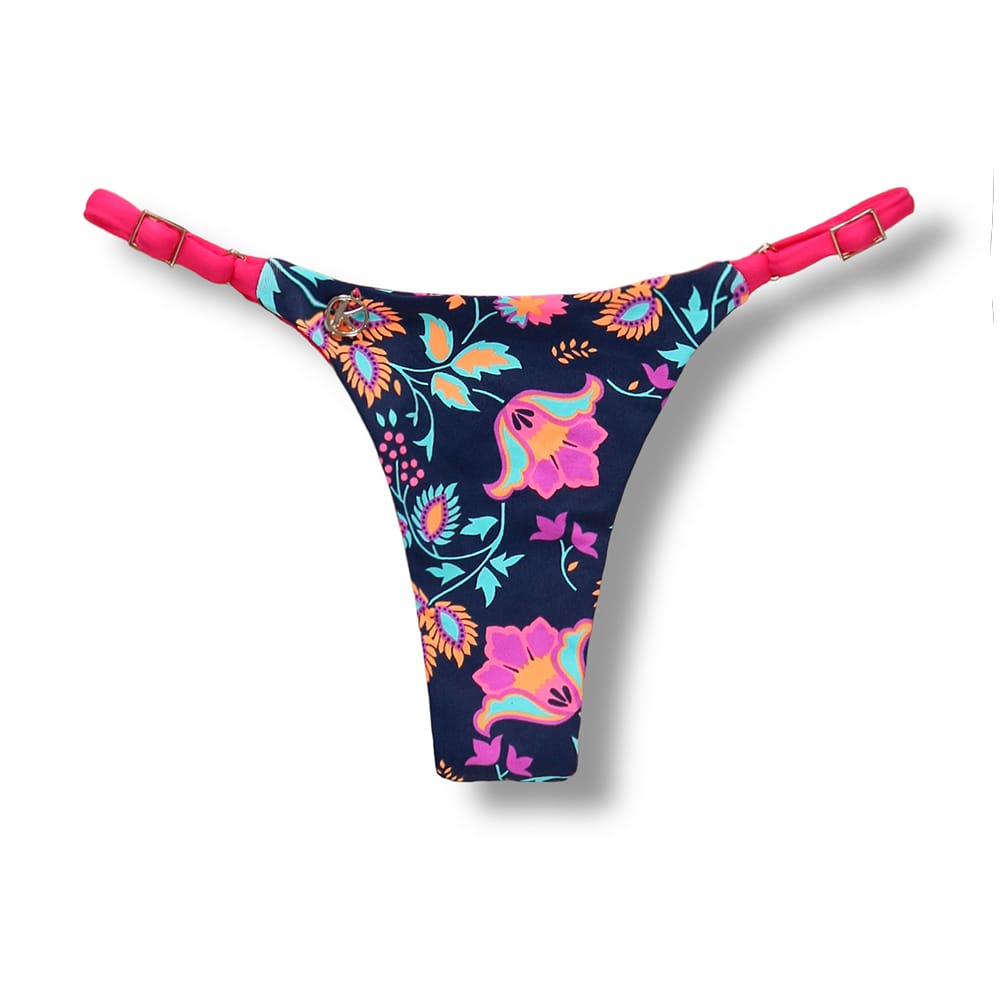 Tanga Mia Bosque | Biquíni Estampado | Semi Fio | Tira Fina Regulável | Marquinha de Fita | Detalhe Pink